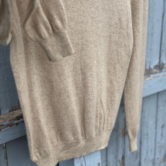 Avellini 100% Cashmere Sweater Women’s Medium Beige Long Sleeve Cowl Neck Luxury - Picture 7 of 7